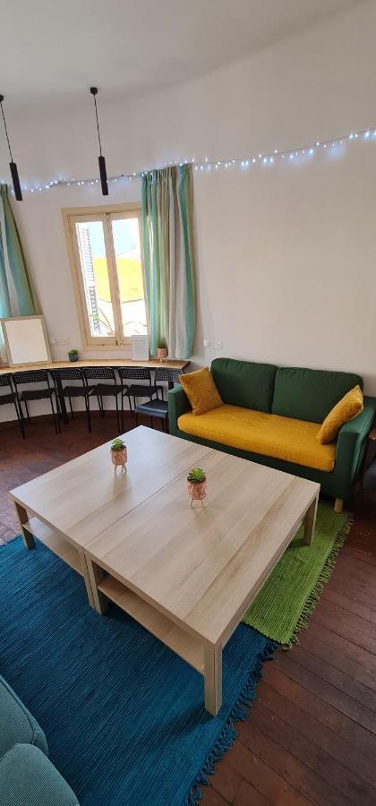 Bee Hostel 파포스 외부 사진