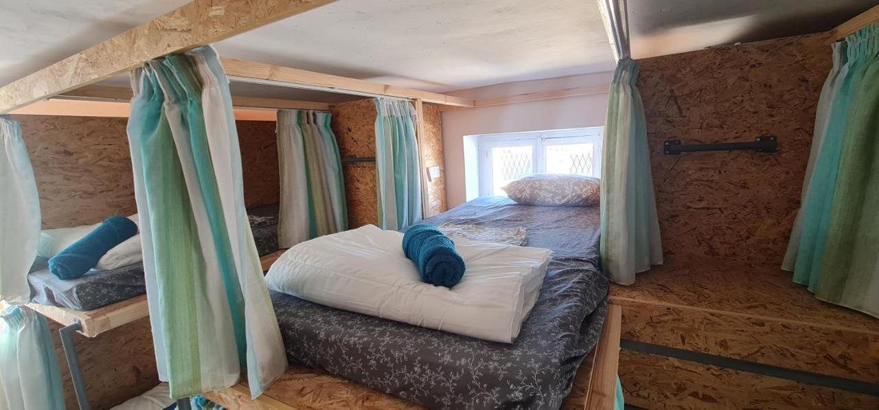 Bee Hostel 파포스 외부 사진